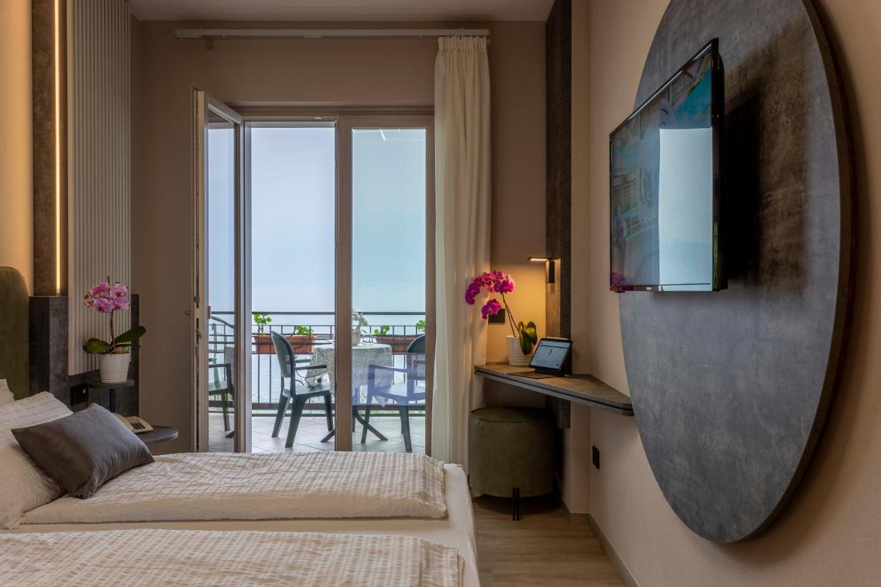 Hotel Veronesi Brenzone sul Garda Exterior foto