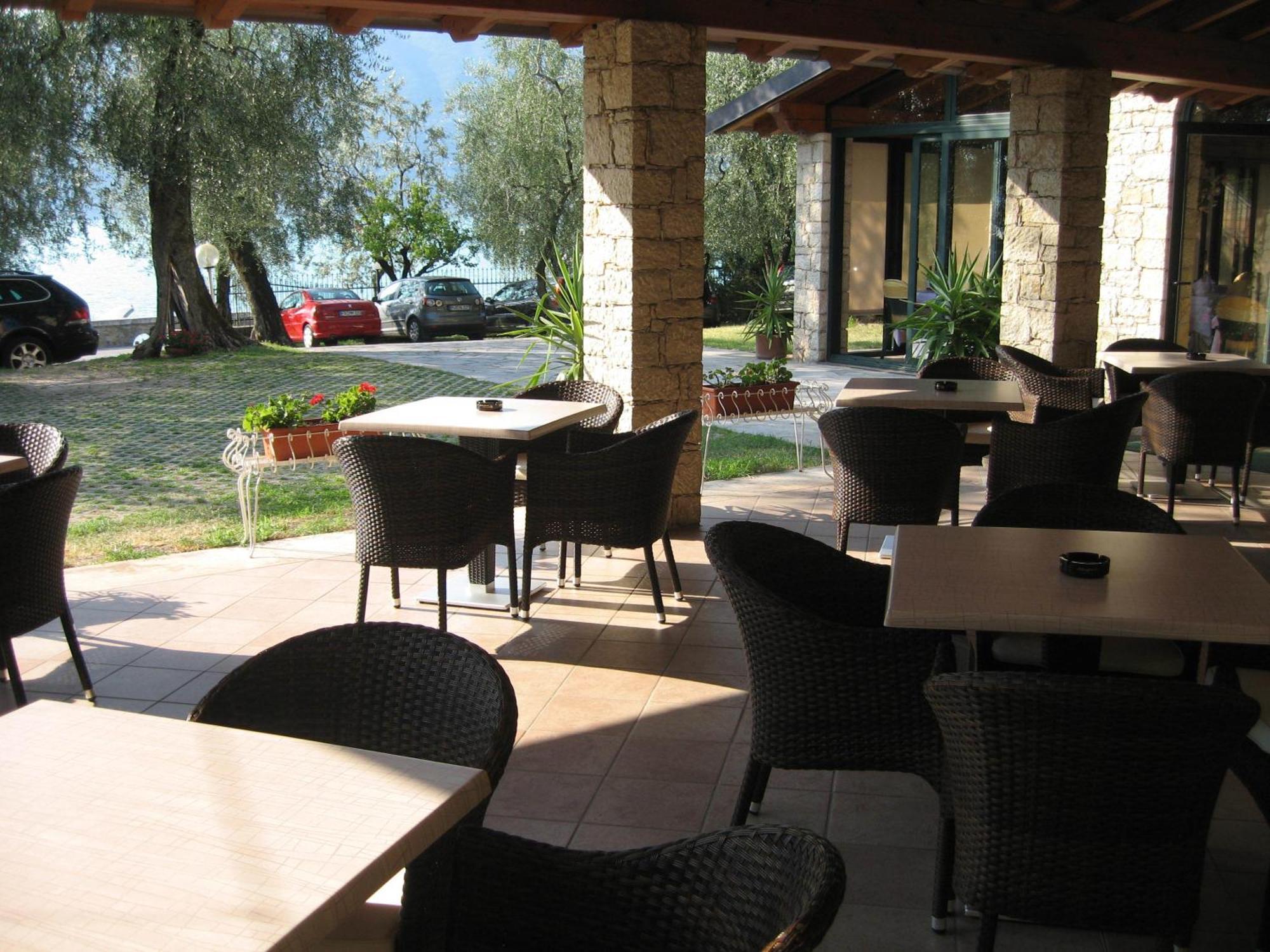 Hotel Veronesi Brenzone sul Garda Exterior foto