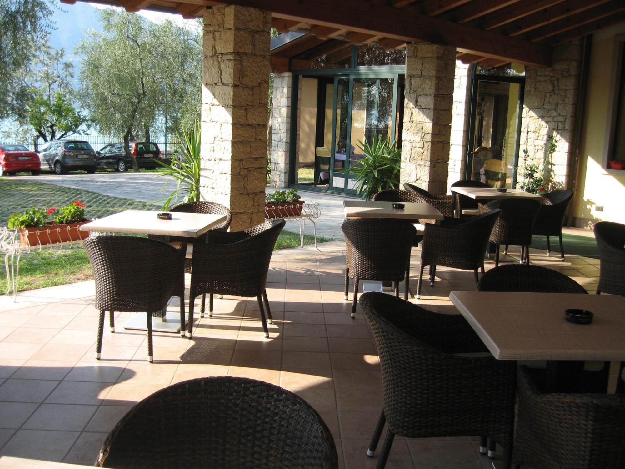 Hotel Veronesi Brenzone sul Garda Exterior foto