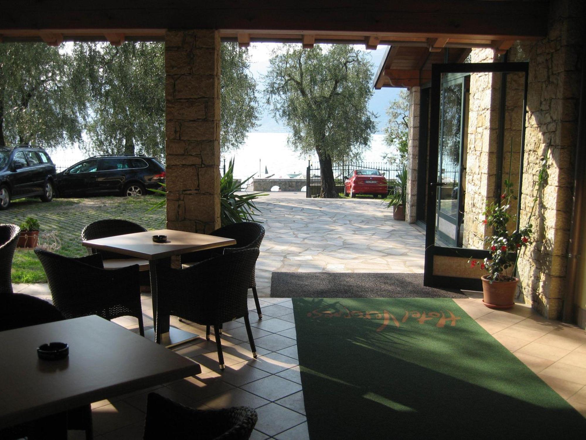 Hotel Veronesi Brenzone sul Garda Exterior foto